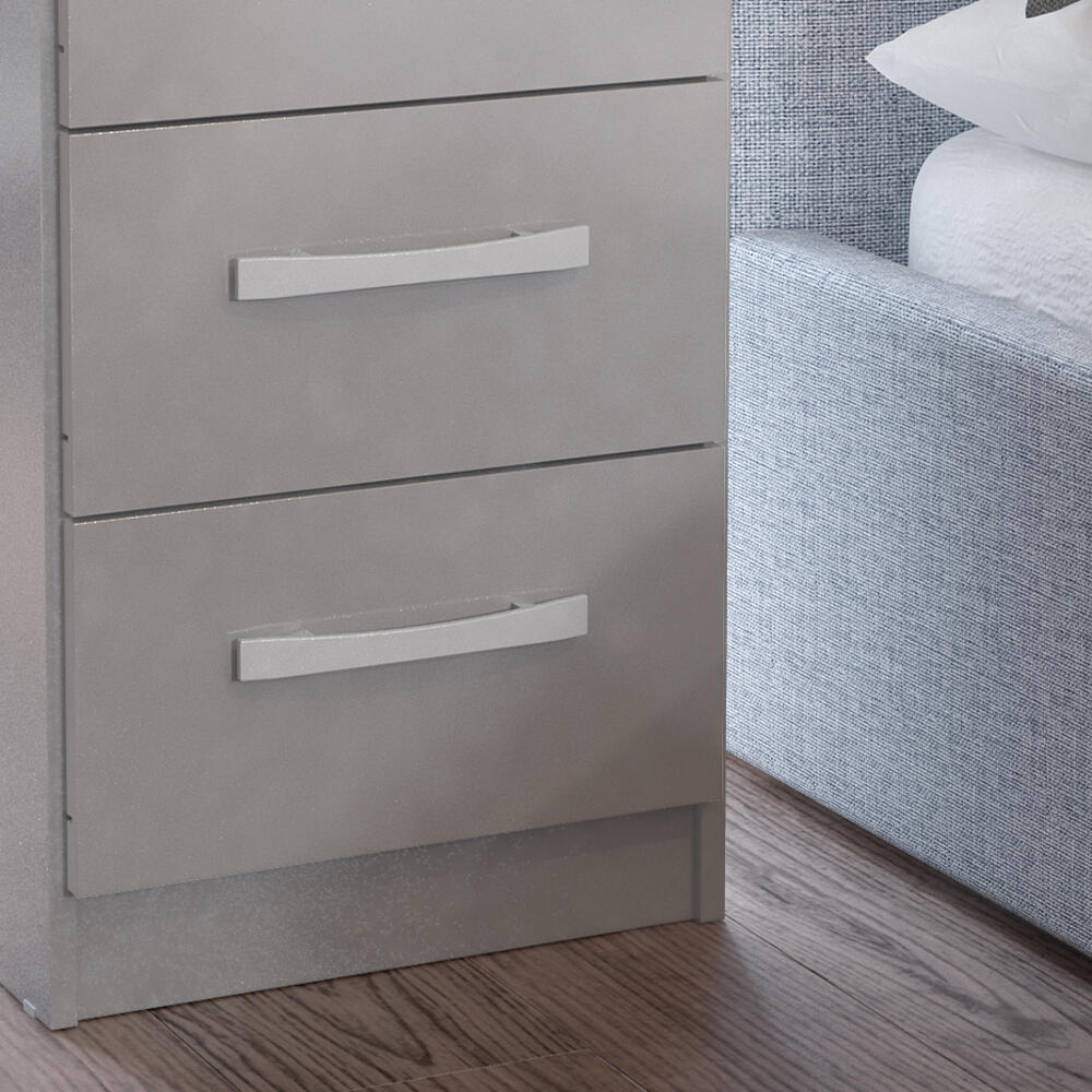 Lynx Grey 3 Drawer Bedside Table Close Up