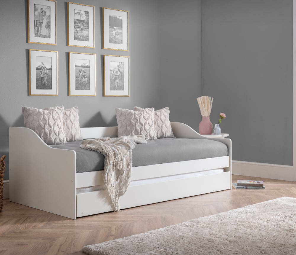 Elba White Day Bed and Trundle, Trundle Close-Up