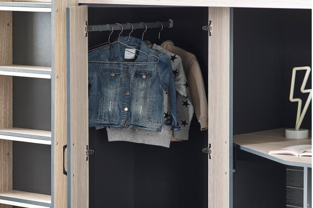Angled Fitted Wardrobe Maximises Space