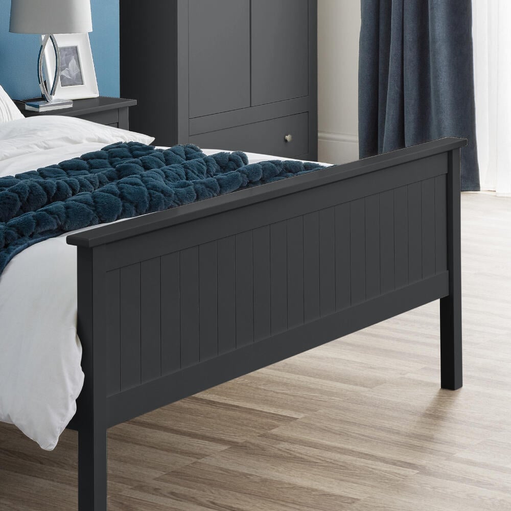 Maine Anthracite Wooden Bed Foot-End Close-Up