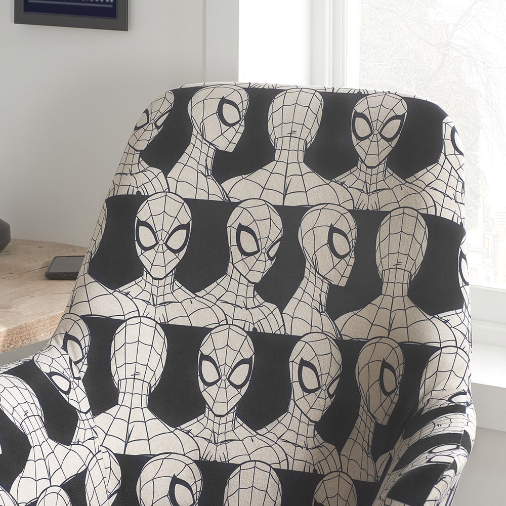 Marvel Spider-Man Egg Swivel Fabric Close-Up
