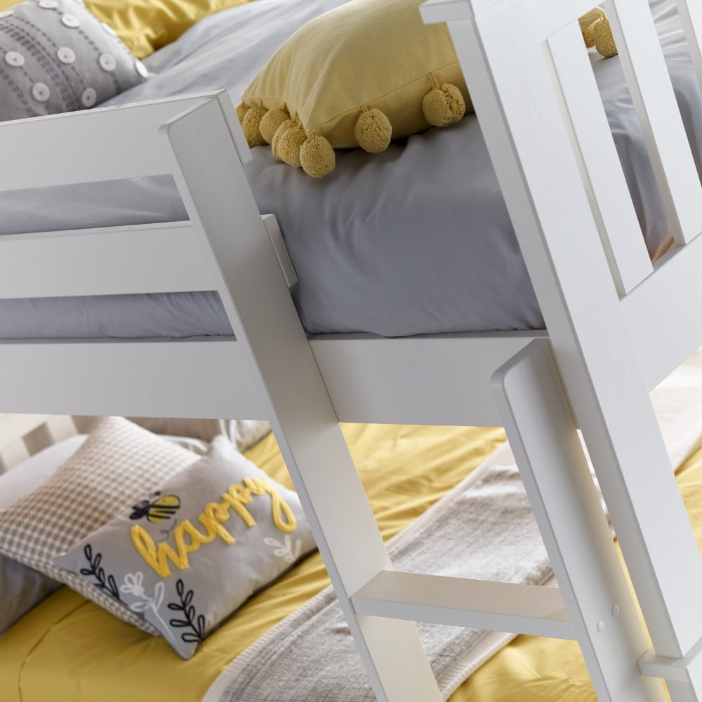 Happy Beds Oslo White Quadruple Sleeper Ladder