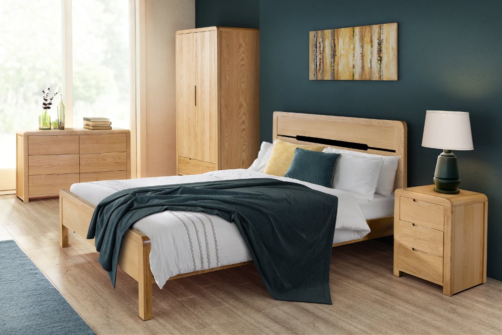 Curve Oak 3+2 Furniture Collection Bedroom Image