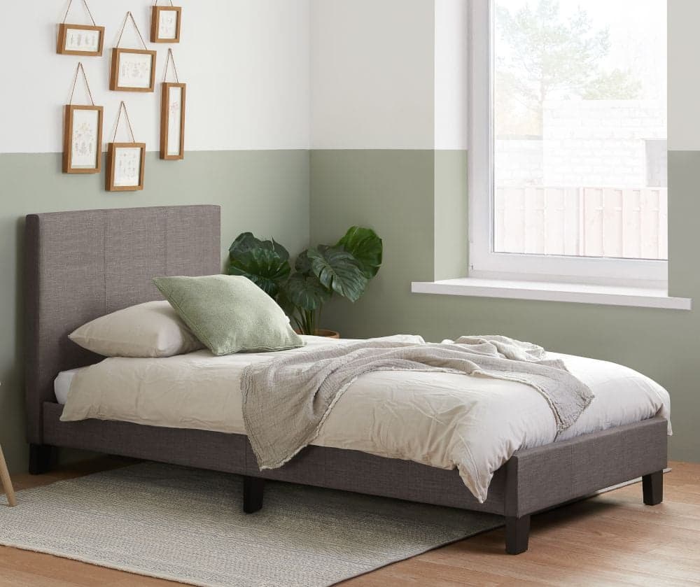Berlin upholstered ottoman outlet bed