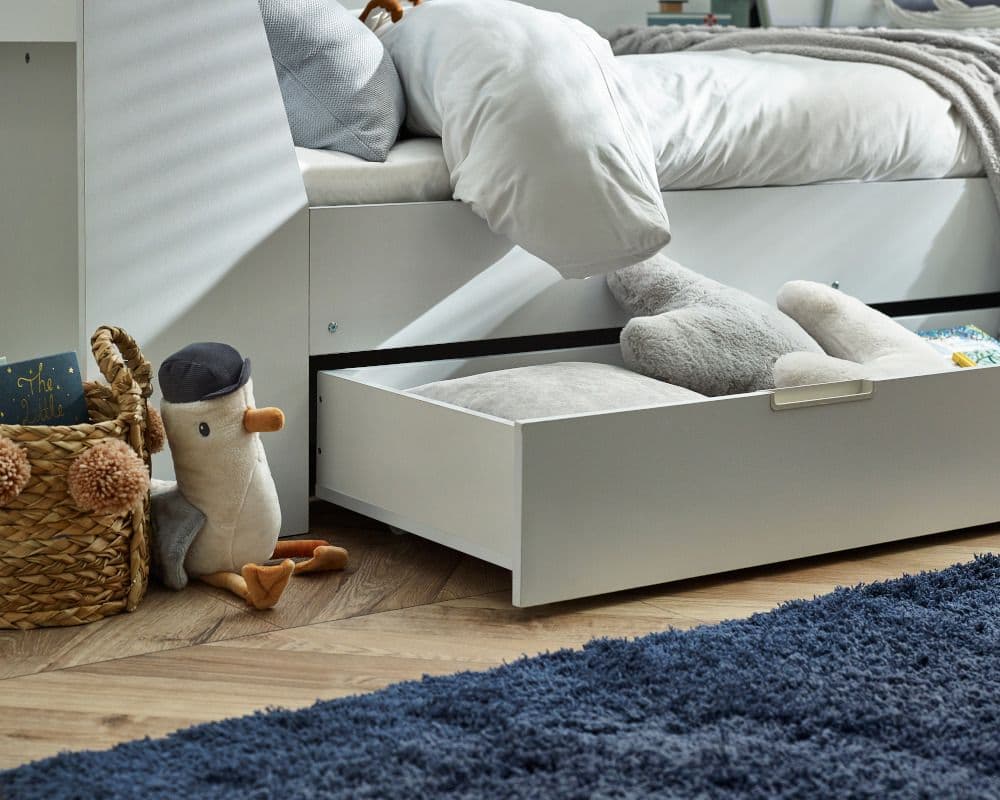 Ikea wooden day shop bed