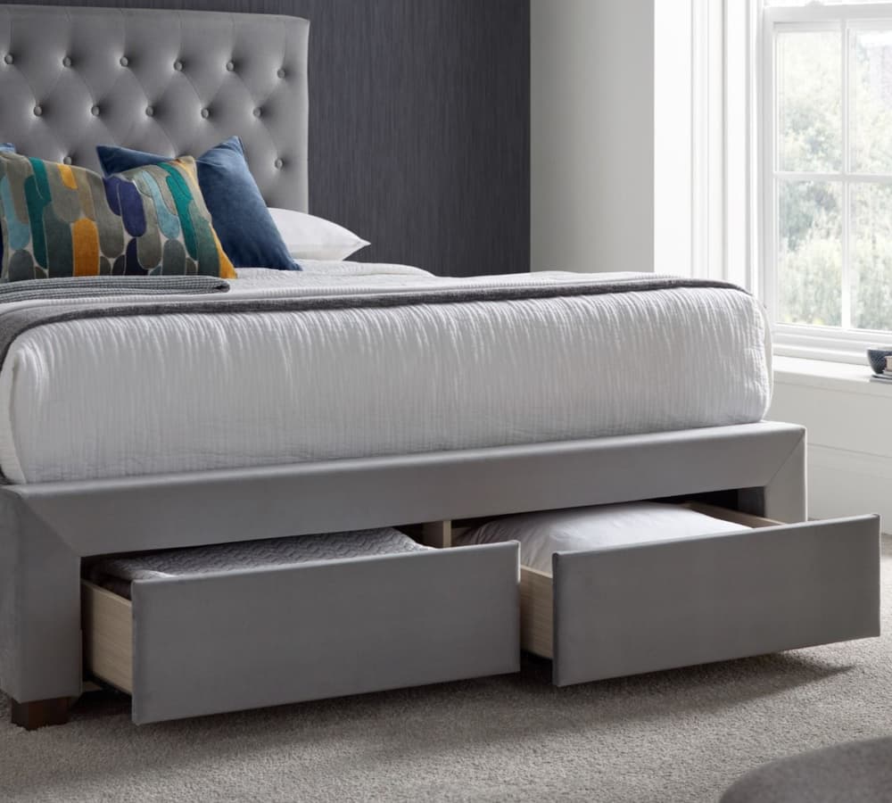 Kingsview upholstered hotsell storage bed