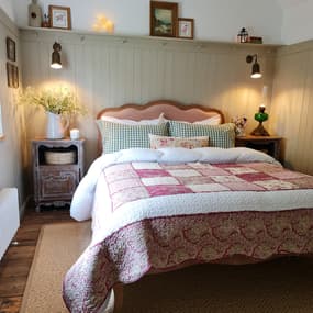 @hobbit_cottage