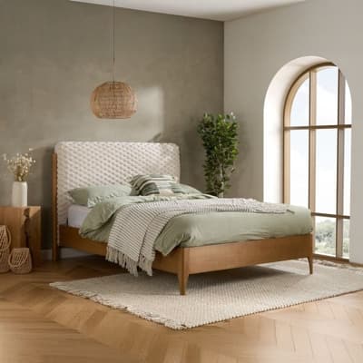Hatti White Faux Fur and Natural Wooden Bed Hatti White Faux Fur and Natural Wooden Bed