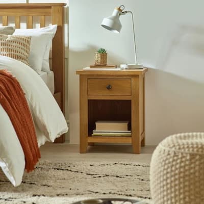 Marlborough Oak 1 Drawer Bedside Table