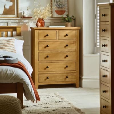 Marlborough Oak 4 + 2 Drawer Chest