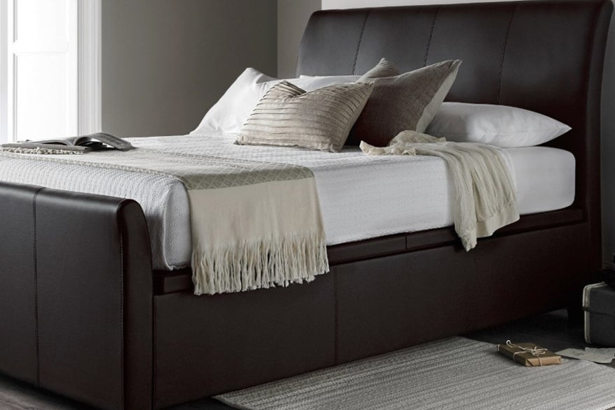 Leather Beds vs Fabric Beds: Which Do You Prefer?