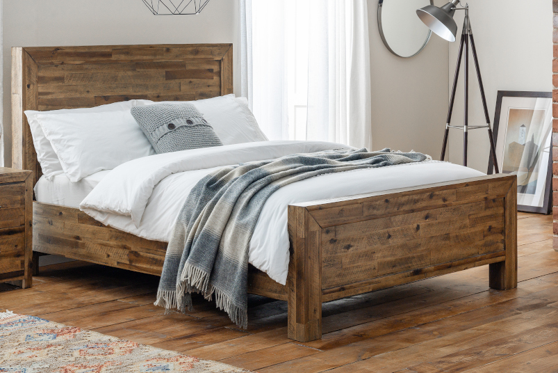 Hoxton Rustic Oak Wooden Bed Beds, How To Put Together A King Size Wooden Bed Frame